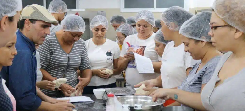 15 cursos gratuitos de gastronomia são ofertados em Fortaleza