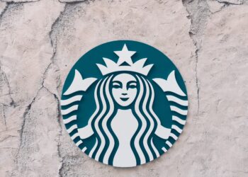 Starbucks cancela Abertura