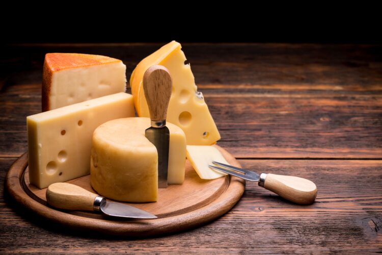 queijos canastra e minas